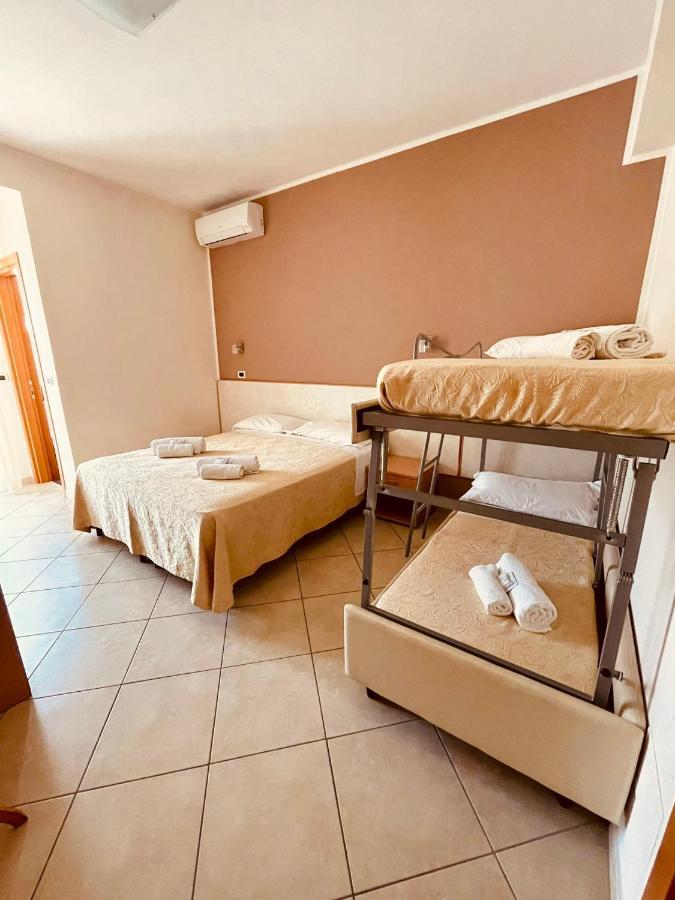 Hotel Favorita Cesenatico Luaran gambar