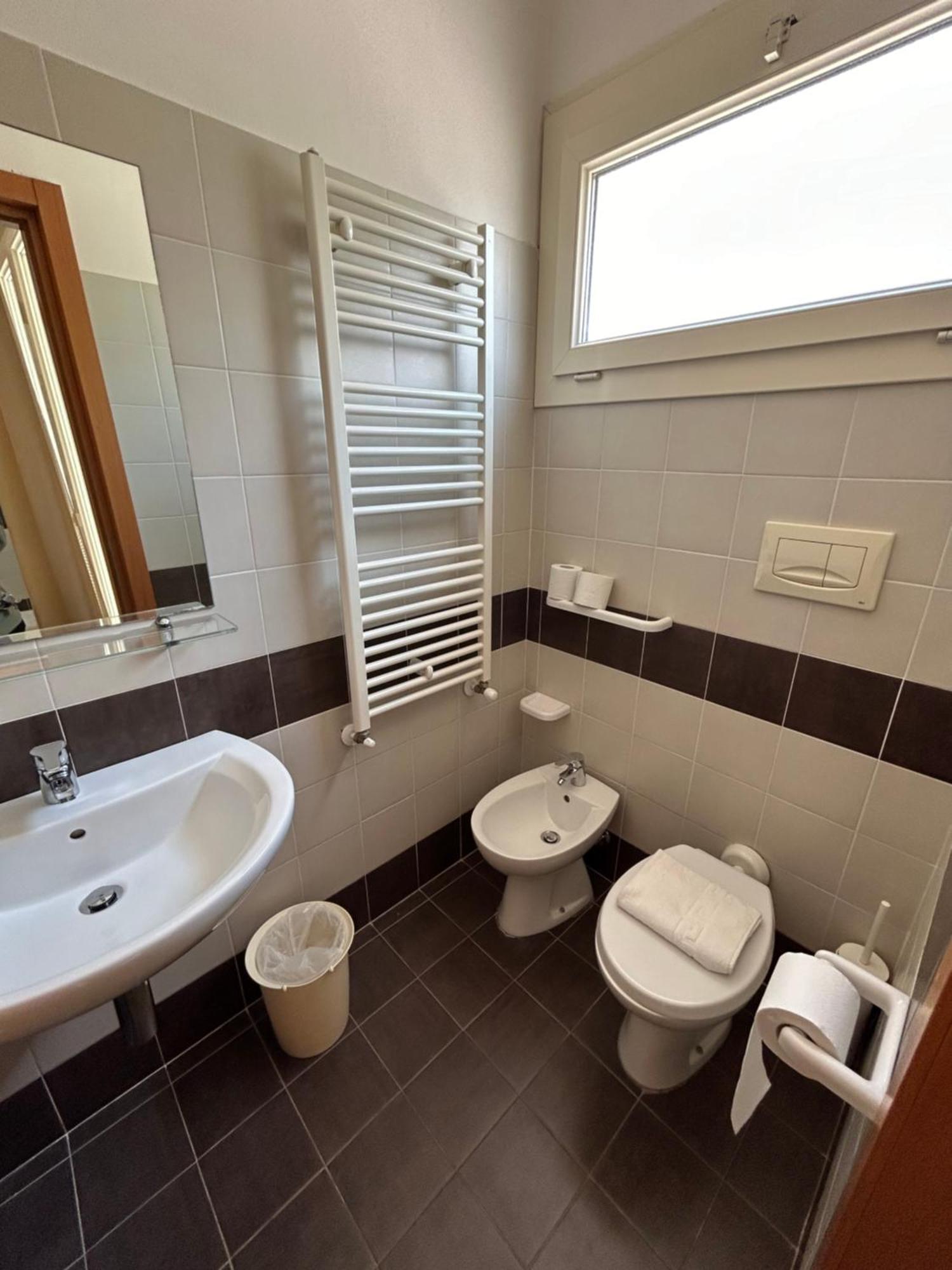 Hotel Favorita Cesenatico Luaran gambar